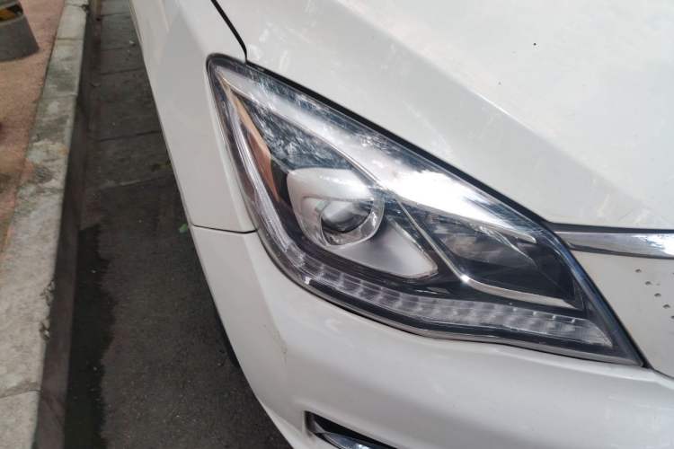 Used Dongfeng Aeolus E70 2021 500 PLUS Ultra-Comfort Edition Right Front Headlight