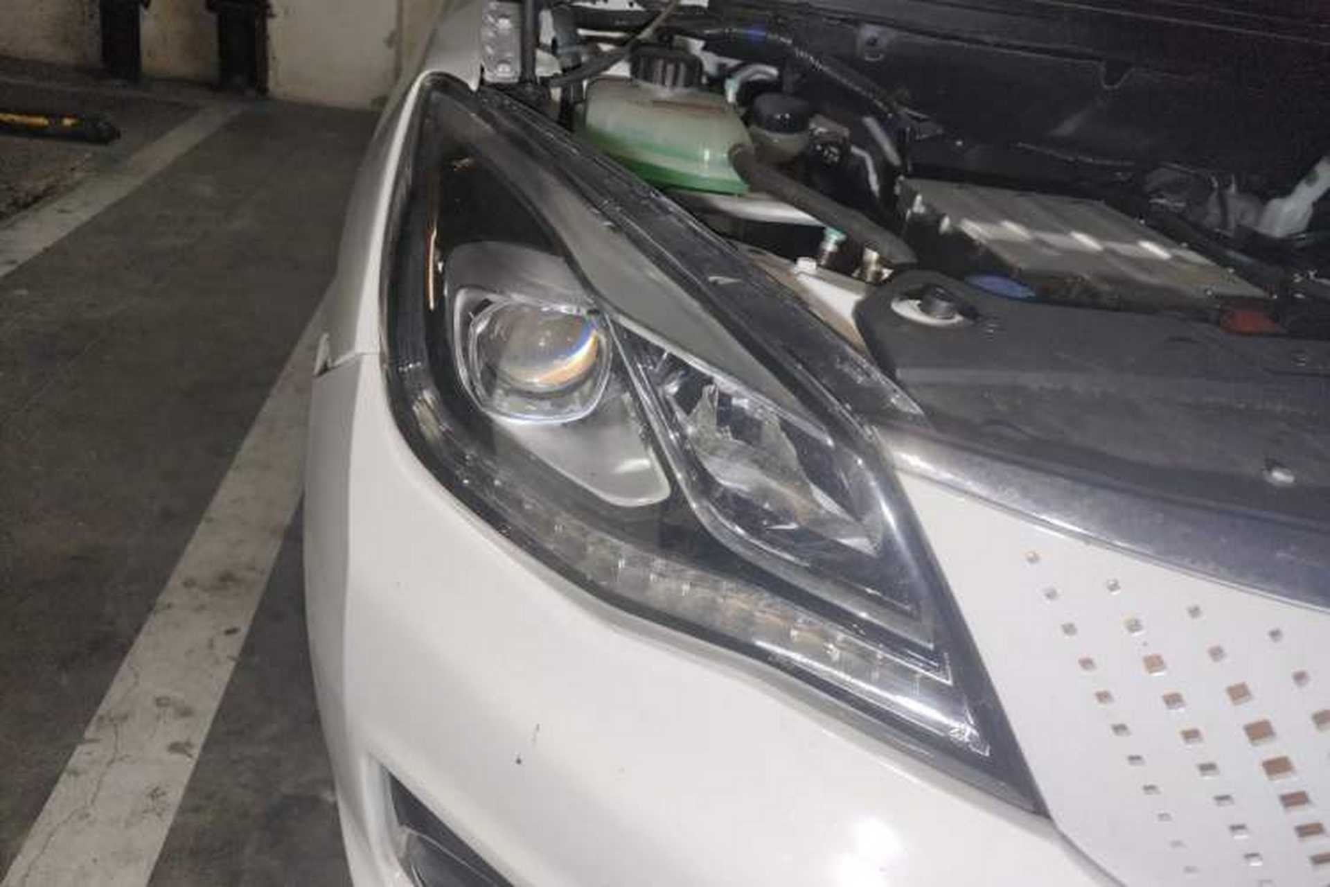 Used Dongfeng Aeolus E70 2021 Revised Version 500 Pro Ultra-Comfort Edition Right Front Headlight