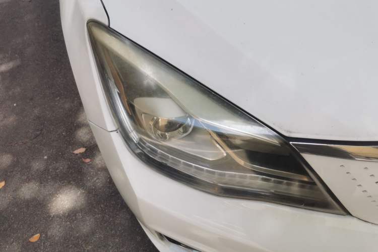 Used Dongfeng Aeolus E70 2021 500 Super Delight Edition Right Front Headlight