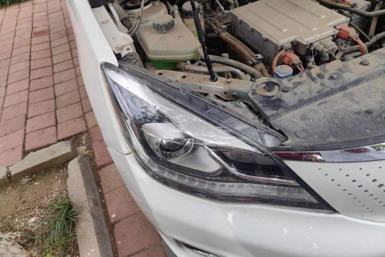 Used Dongfeng Aeolus E70 2021 500 Ultra-Comfort Edition Right Front Headlight