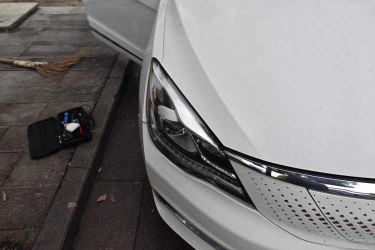 Used Dongfeng Aeolus E70 2021 500 Super Delight Edition Right Front Headlight