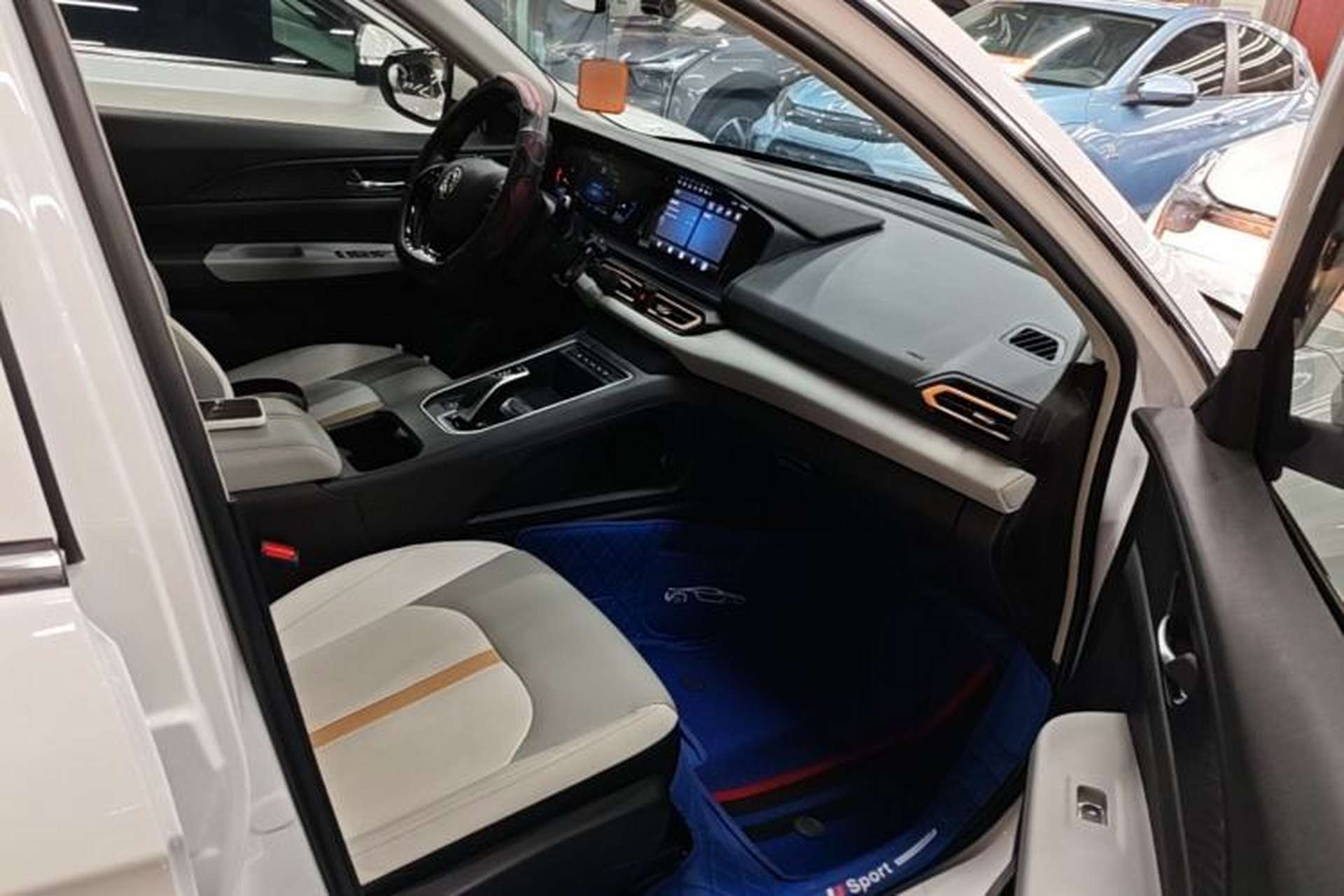 Used Dongfeng Aeolus E70 2021 Revised Version 2 500 Ultra-Comfort Edition Right Front Seat