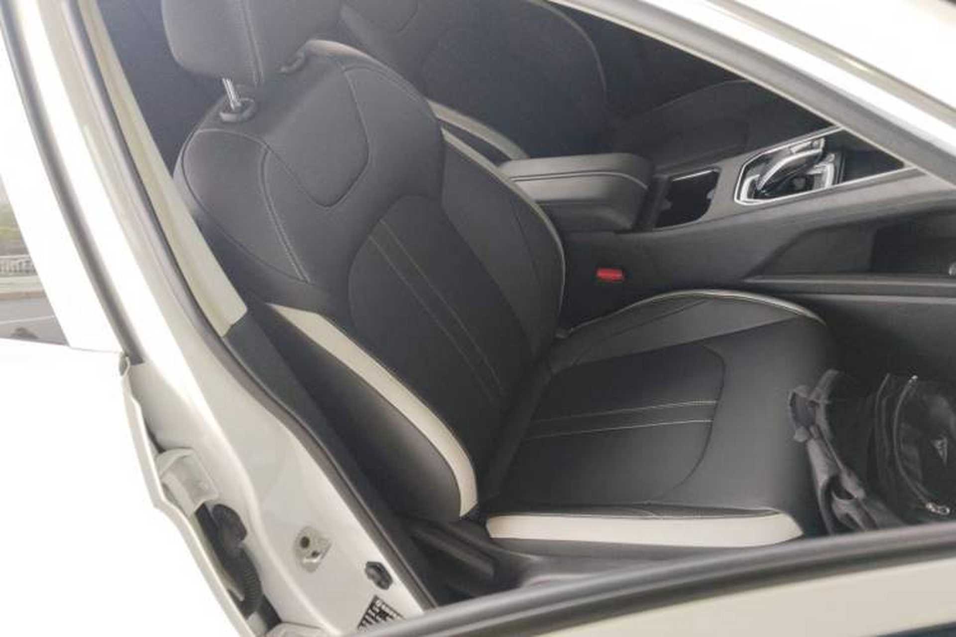 Used Dongfeng Aeolus E70 2021 Revised Version 2 500 Ultra-Comfort Edition Right Front Seat