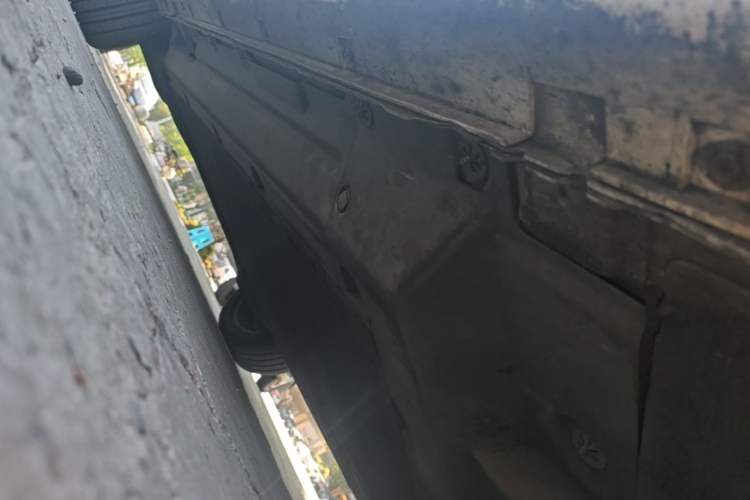 Used Dongfeng Aeolus E70 2021 Revised Version 3 500 Ultra-Comfort Edition Right Side Sill