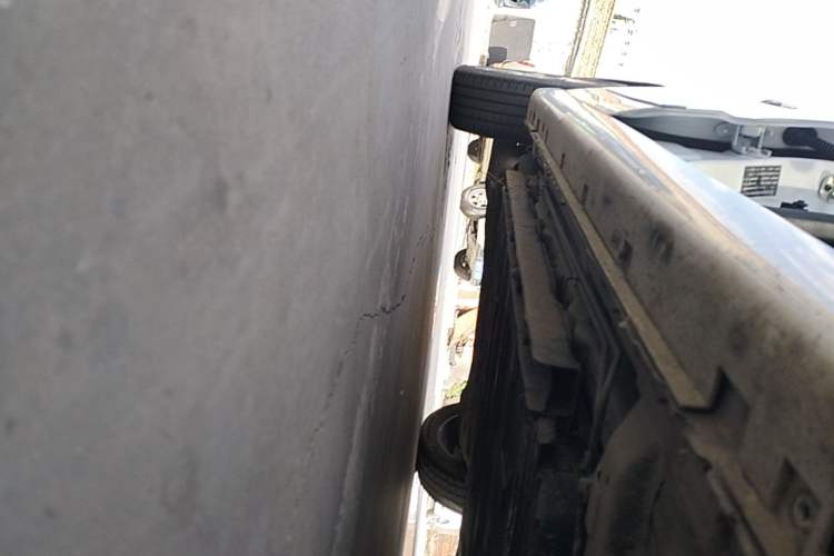 Used Dongfeng Aeolus E70 2021 360H Battery-Swap Version Right Side Sill