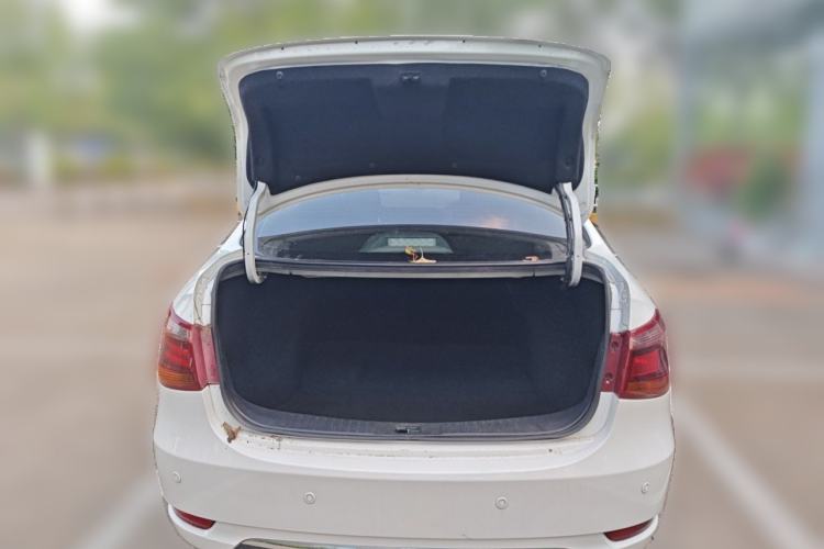 Used Dongfeng Aeolus E70 2021 Revised Version 360H Battery-Swap Edition Trunk