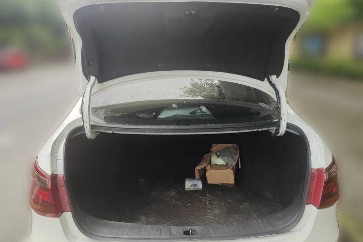 Used Dongfeng Aeolus E70 2021 Revised Version 500 Pro Super-Enjoy Edition Trunk