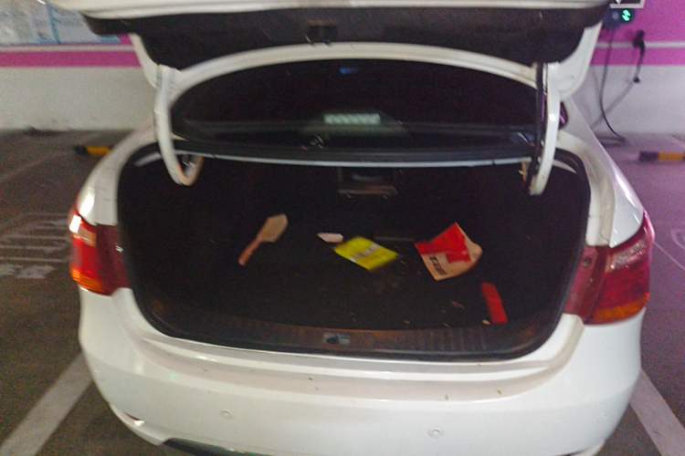 Used Dongfeng Aeolus E70 2021 500 Ultra-Comfort Edition Trunk