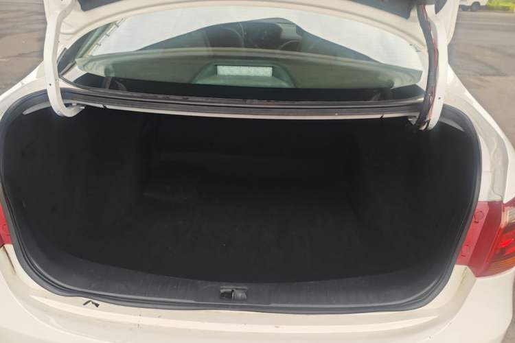 Used Dongfeng Aeolus E70 2021 Revised Version 3 500 Ultra-Comfort Edition Trunk