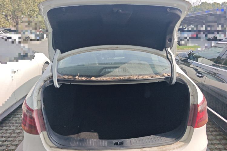 Used Dongfeng Aeolus E70 2021 Revised Version 360H Battery-Swap Edition Trunk