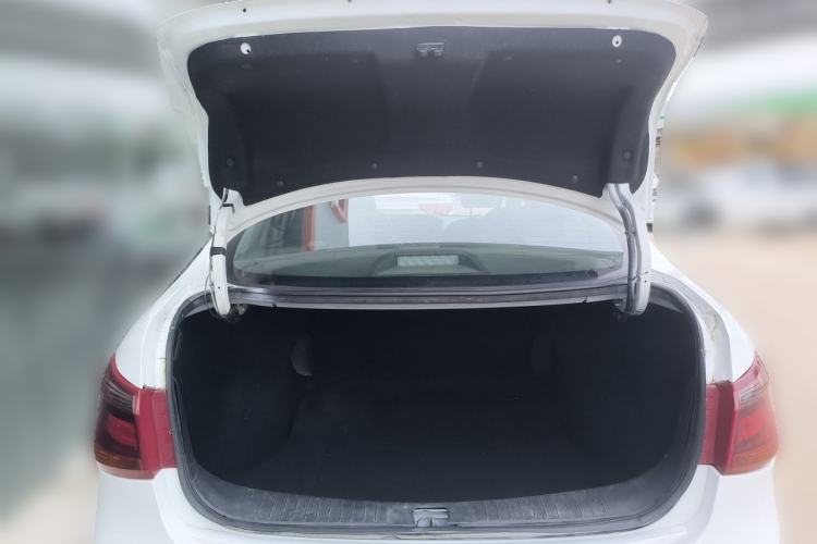 Used Dongfeng Aeolus E70 2021 Revised Version 3 500 Ultra-Comfort Edition Trunk