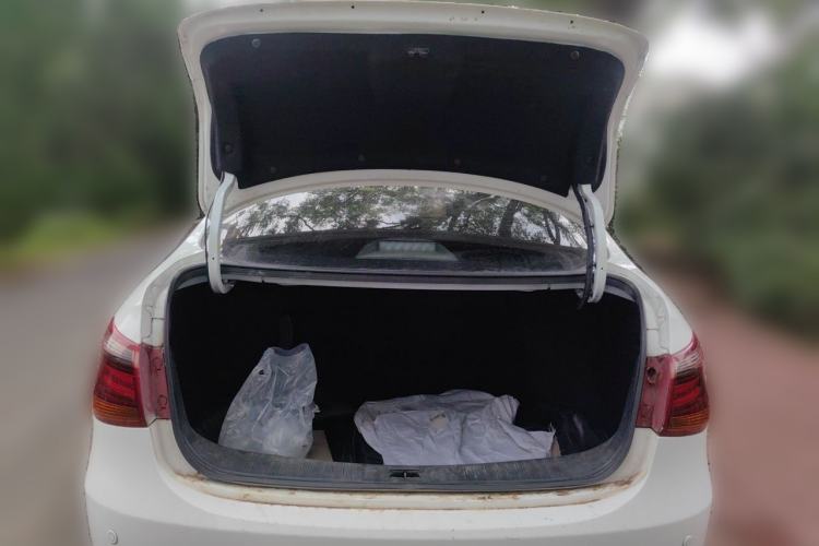Used Dongfeng Aeolus E70 2021 500 Ultra-Comfort Edition Trunk