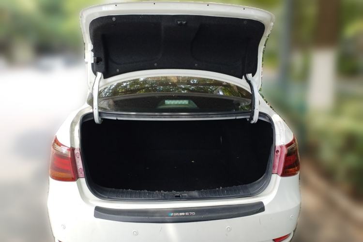 Used Dongfeng Aeolus E70 2021 Revised Version 360H Battery-Swap Edition Trunk