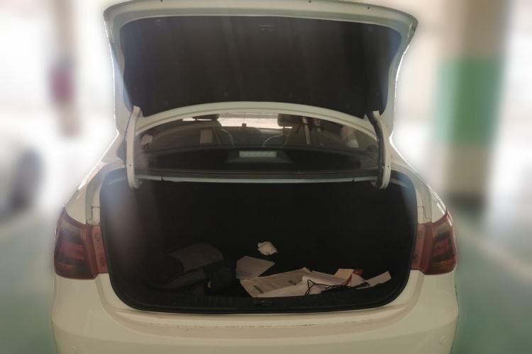 Used Dongfeng Aeolus E70 2021 Revised Version 3 500 Ultra-Comfort Edition Trunk