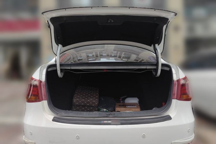 Used Dongfeng Aeolus E70 2021 Revised Version 500 Ultra-Comfort Edition Trunk