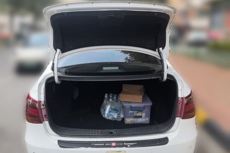 Used Dongfeng Aeolus E70 2021 Revised Version 3 500 Ultra-Comfort Edition Trunk