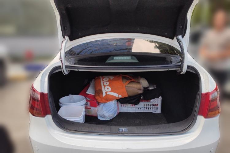 Used Dongfeng Aeolus E70 2021 Revised Version 3 500 Ultra-Comfort Edition Trunk