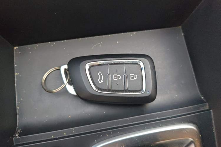 Used Dongfeng Aeolus E70 2021 Revised Version 360H Battery-Swap Edition Vehicle Key