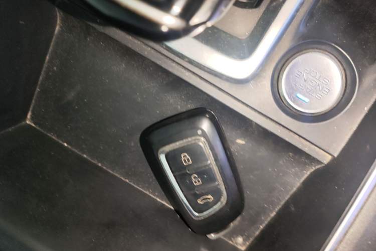 Used Dongfeng Aeolus E70 2021 Revised Version 2 500 Ultra-Comfort Edition Vehicle Key