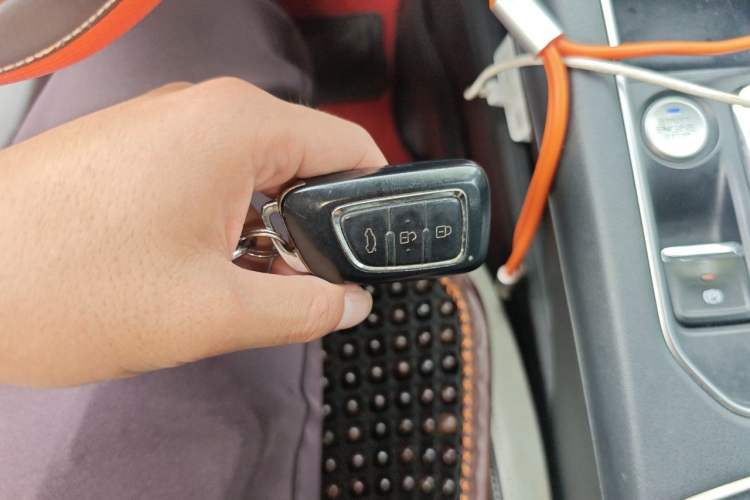 Used Dongfeng Aeolus E70 2021 Revised Version 3 500 Ultra-Comfort Edition Vehicle Key