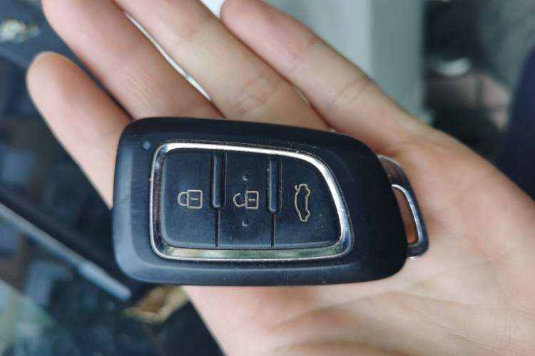 Used Dongfeng Aeolus E70 2021 Revised Version 360H Battery-Swap Edition Vehicle Key