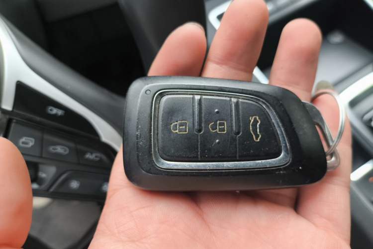 Used Dongfeng Aeolus E70 2021 Revised Version 3 500 Ultra-Comfort Edition Vehicle Key