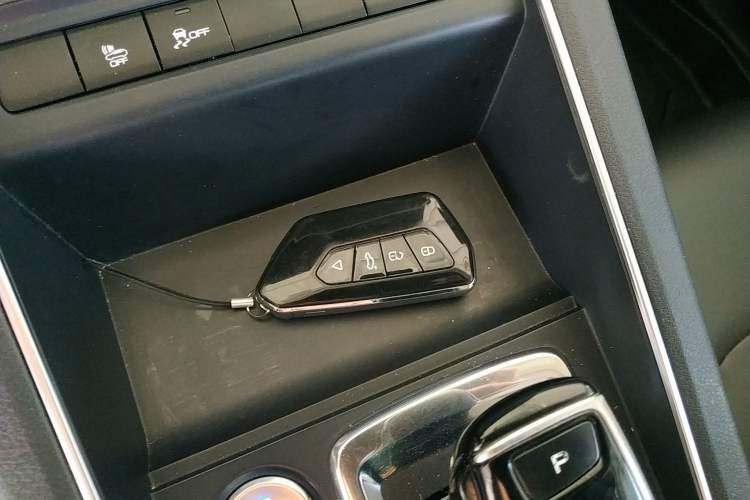 Used Dongfeng Aeolus E70 2021 Revised Version 360H Battery-Swap Edition Vehicle Key