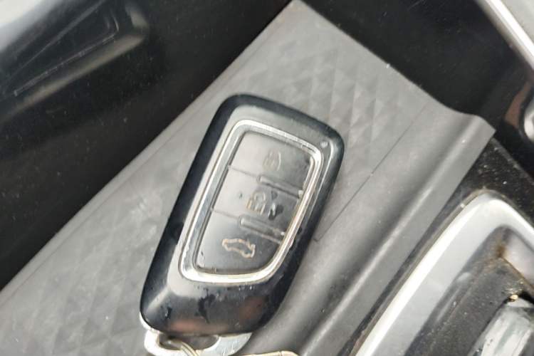 Used Dongfeng Aeolus E70 2021 Revised Version 500 Ultra-Comfort Edition Vehicle Key