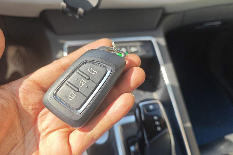Used Dongfeng Aeolus E70 2021 Revised Version 500 Ultra-Comfort Edition Vehicle Key
