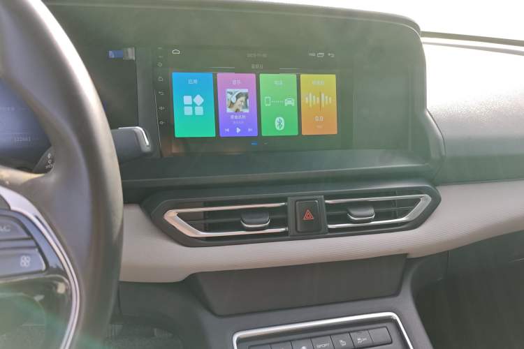 Used Dongfeng Aeolus E70 2022 500 Ultra-Enjoyment Edition Audio And AC Panel