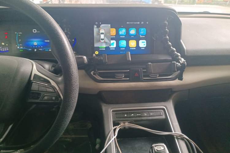Used Dongfeng Aeolus E70 2022 500 Ultra-Enjoyment Edition Audio And AC Panel