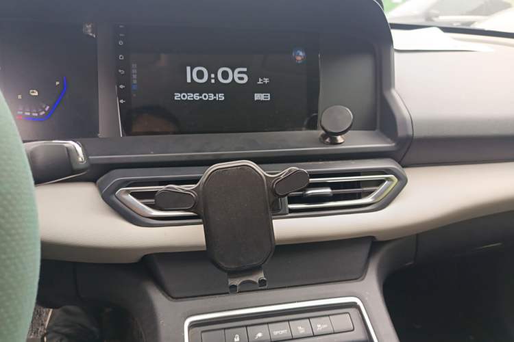 Used Dongfeng Aeolus E70 2022 500 Ultra-Enjoyment Edition Audio And AC Panel