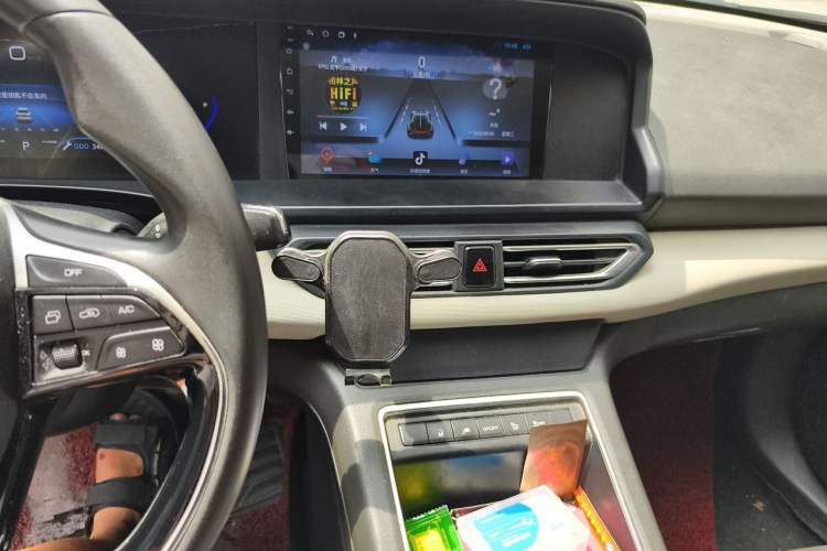 Used Dongfeng Aeolus E70 2022 500 Ultra-Enjoyment Edition Audio And AC Panel