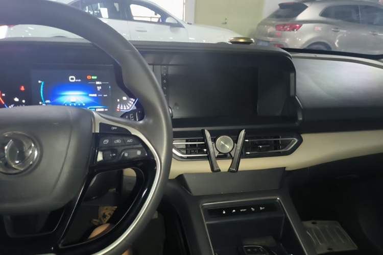 Used Dongfeng Aeolus E70 2022 500 Ultra-Enjoyment Edition Audio And AC Panel