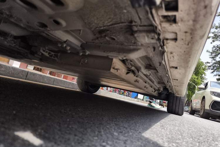 Used Dongfeng Aeolus E70 2022 500 Ultra-Enjoyment Edition Chassis Front Left