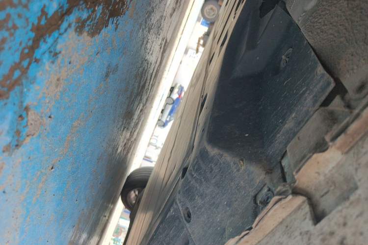 Used Dongfeng Aeolus E70  Chassis Front Left