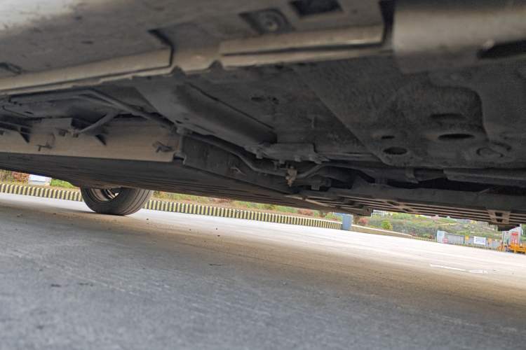 Used Dongfeng Aeolus E70  Chassis Front Right