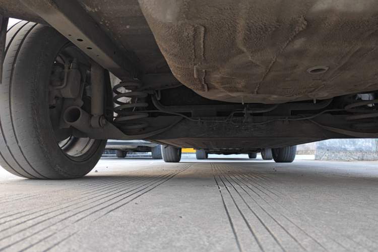 Used Dongfeng Aeolus E70  Chassis Rear