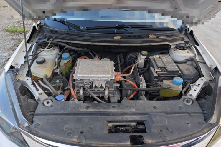 Used Dongfeng Aeolus E70  Engine Bay