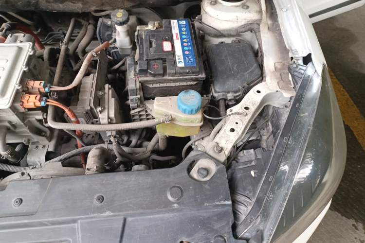 Used Dongfeng Aeolus E70 2022 500 Ultra-Enjoyment Edition Engine Bay Left