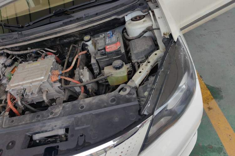 Used Dongfeng Aeolus E70 2022 500 Ultra-Enjoyment Edition Engine Bay Left