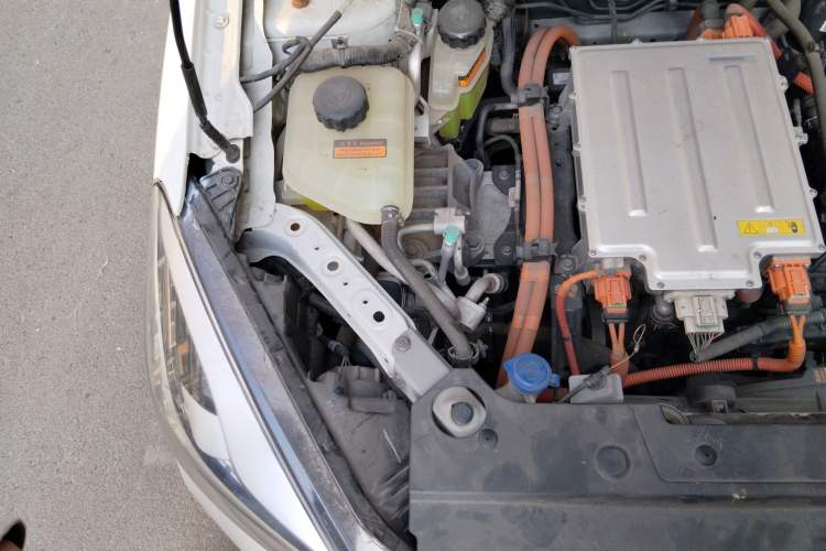 Used Dongfeng Aeolus E70 2022 500 Ultra-Enjoyment Edition Engine Bay Right