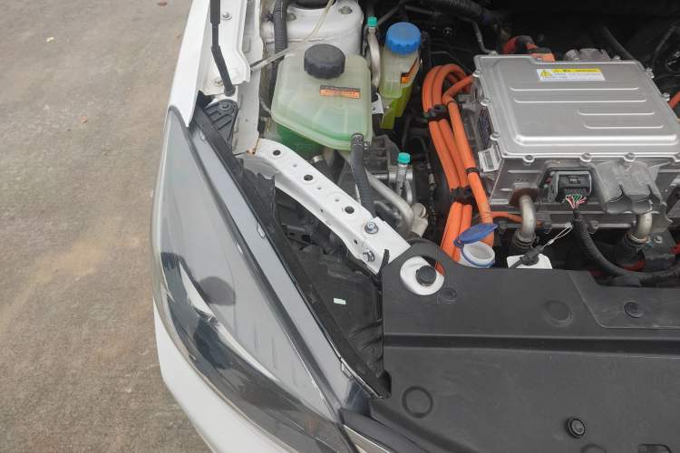 Used Dongfeng Aeolus E70 2022 500 Ultra-Enjoyment Edition Engine Bay Right