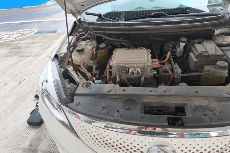 Used Dongfeng Aeolus E70 2022 500 Ultra-Enjoyment Edition Engine Bay Right