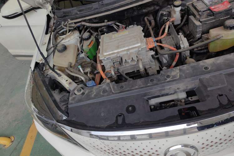 Used Dongfeng Aeolus E70 2022 500 Ultra-Enjoyment Edition Engine Bay Right
