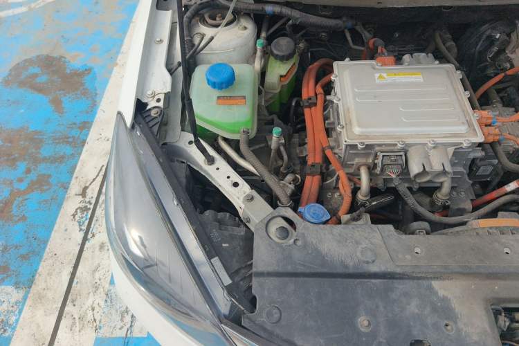 Used Dongfeng Aeolus E70  Engine Bay Right