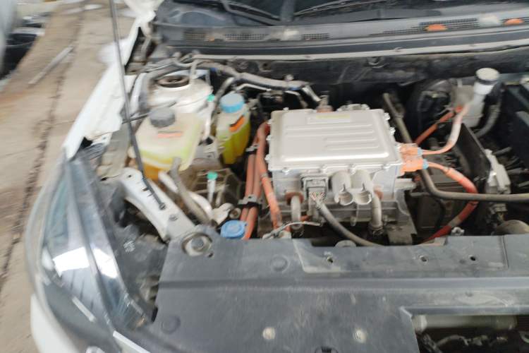 Used Dongfeng Aeolus E70 2022 500 Ultra-Enjoyment Edition Engine Bay Right