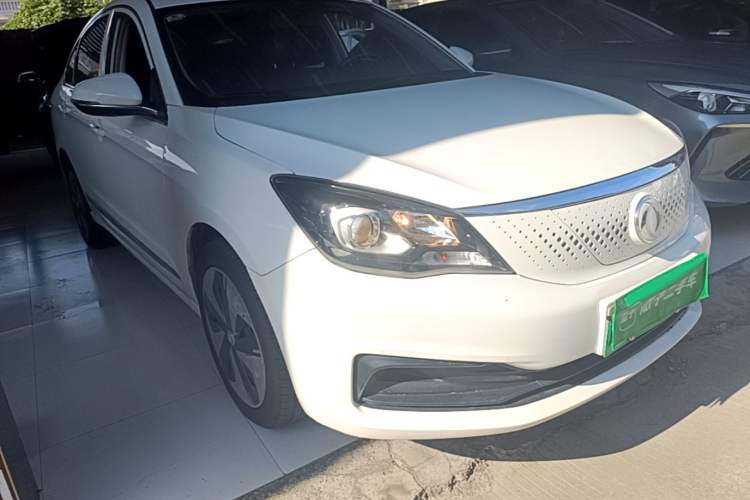 Used Dongfeng Aeolus E70 2022 500 Ultra-Enjoyment Edition Exterior 1