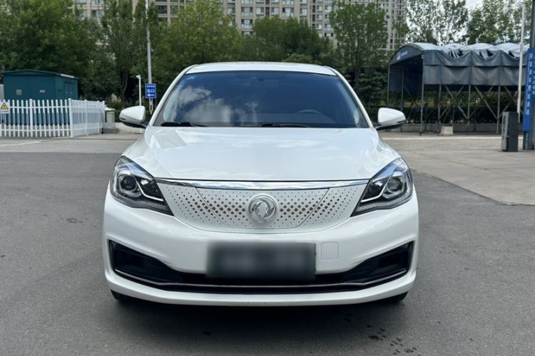 Used Dongfeng Aeolus E70 2022 500 PLUS Deluxe Edition Exterior 1