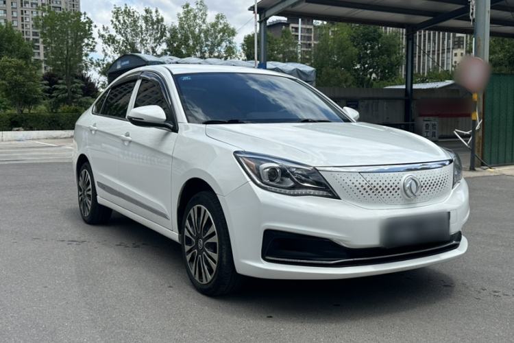 Used Dongfeng Aeolus E70 2022 500 PLUS Deluxe Edition Exterior 2